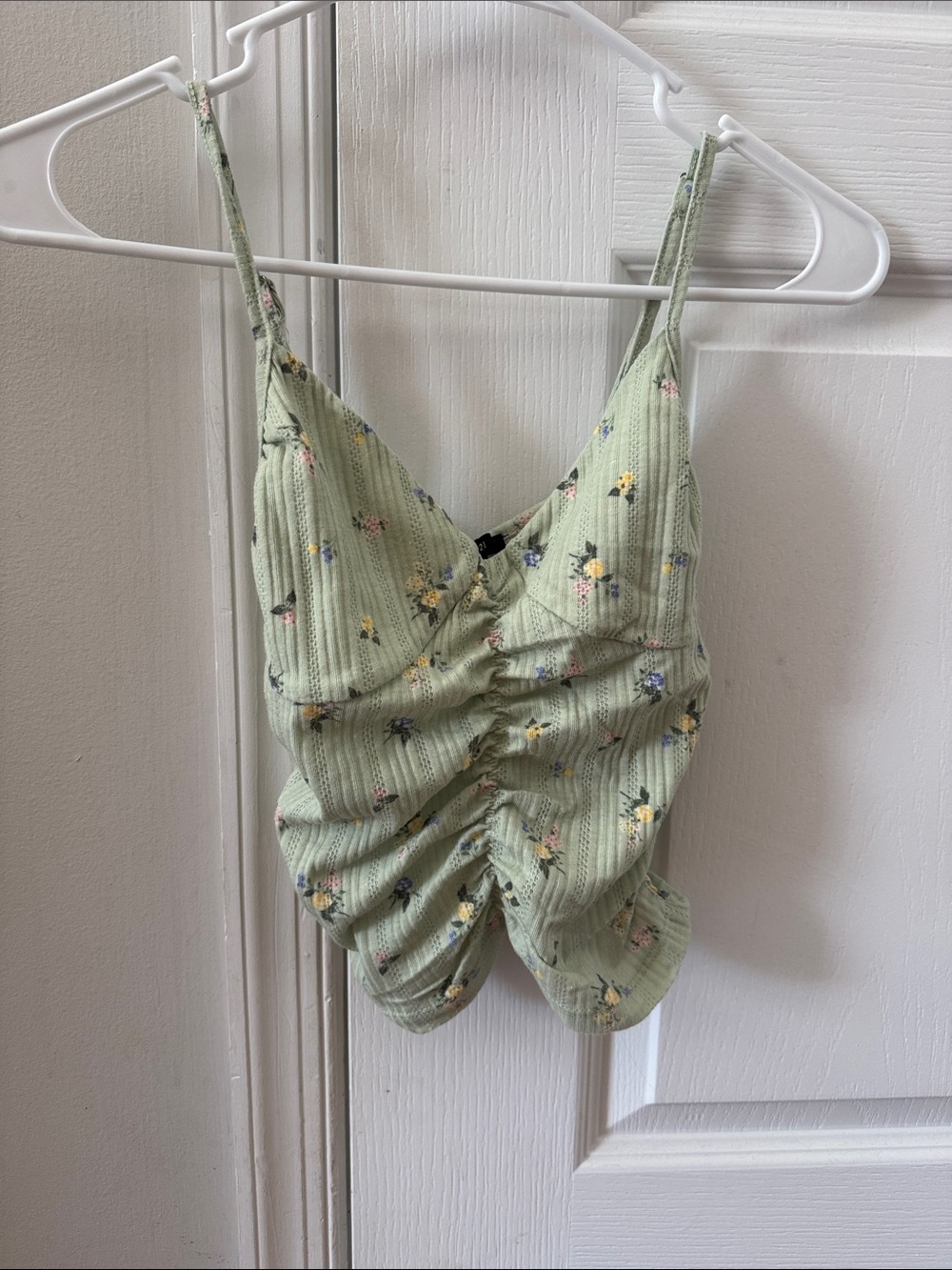 Forever 21 Light Green Floral Ruched Tank Top